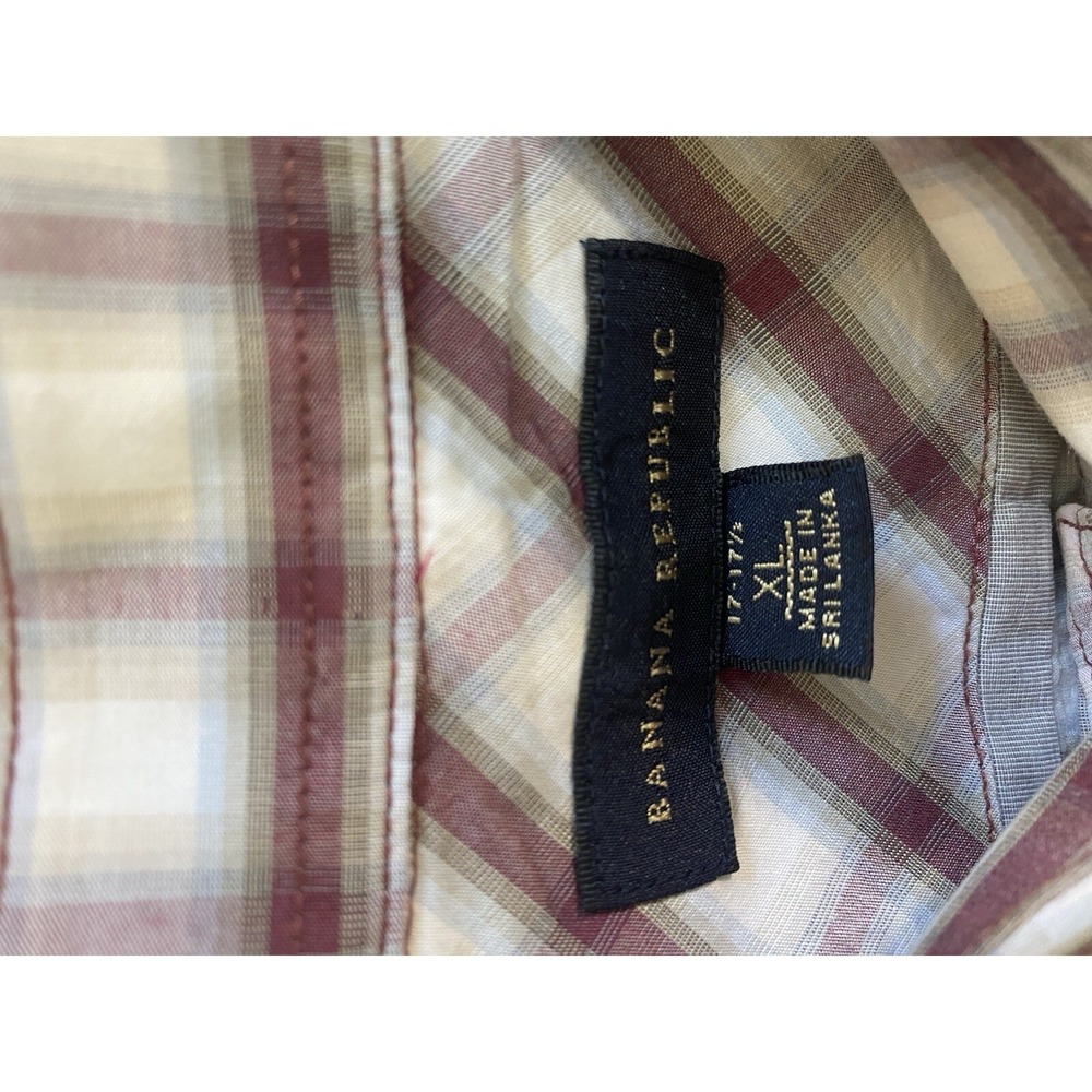 Banana‎ Republic Dress Shirt Men's XL 17-17.5 Red Plaid Long Sleeve Classic - Picture 3 of 9